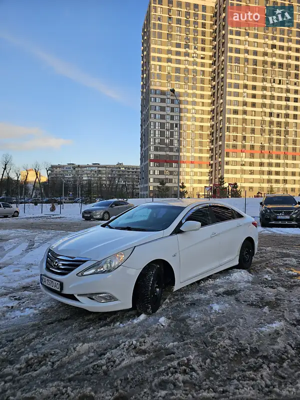 Hyundai Sonata 2012