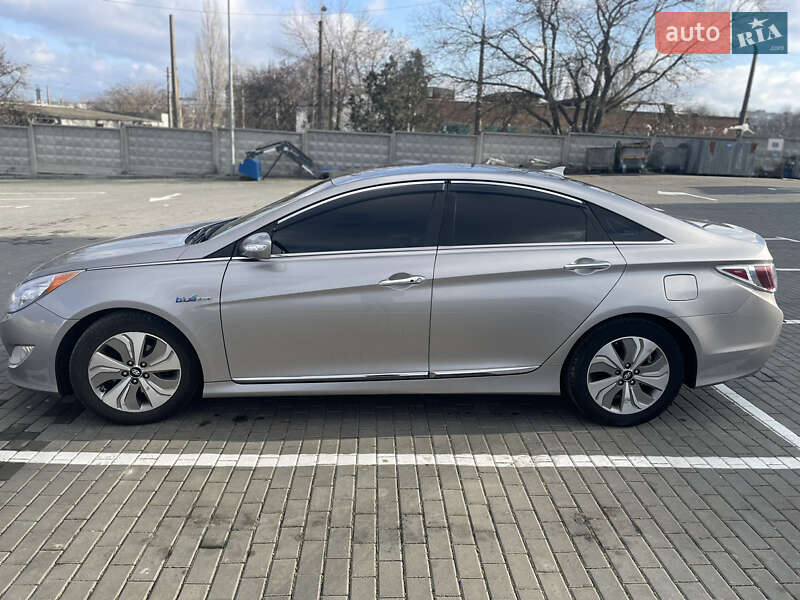 Hyundai Sonata 2013