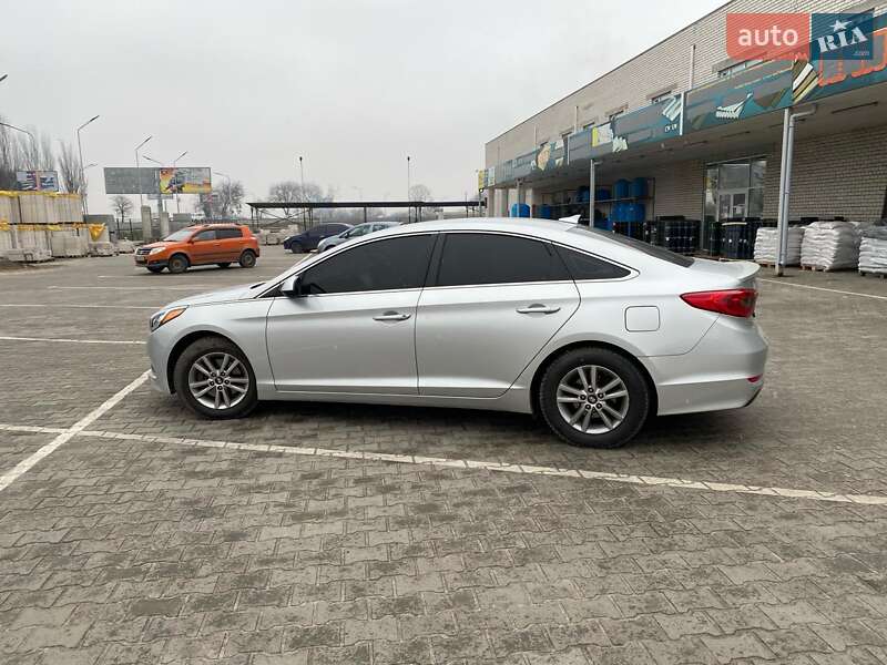 Седан Hyundai Sonata 2014 в Павлограде