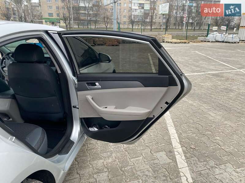 Седан Hyundai Sonata 2014 в Павлограде