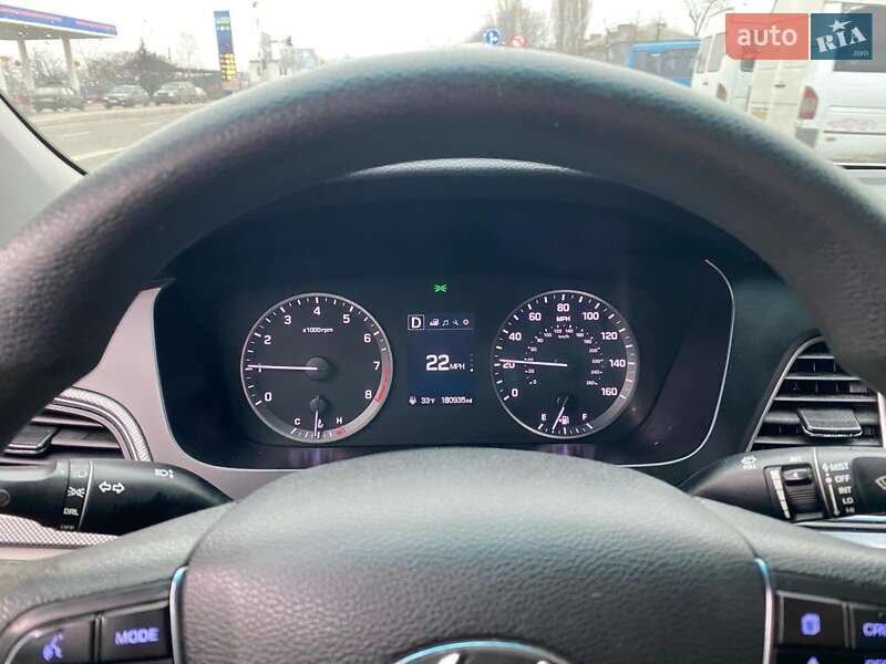 Седан Hyundai Sonata 2014 в Павлограде