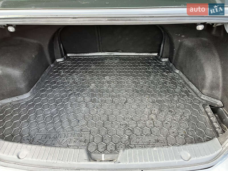 Седан Hyundai Sonata 2013 в Киеве фото 13 Седан Hyundai Sonata 2013 в Киеве