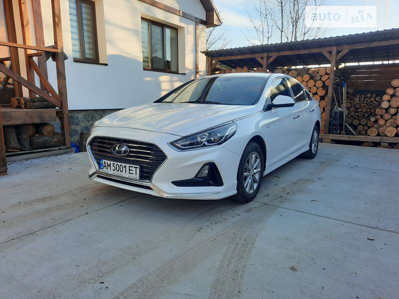 Седан Hyundai Sonata 2017 в Бердичеве