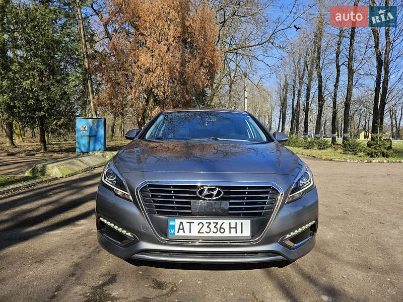Седан Hyundai Sonata 2017 в Рогатине