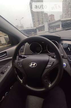 Седан Hyundai Sonata 2014 в Киеве