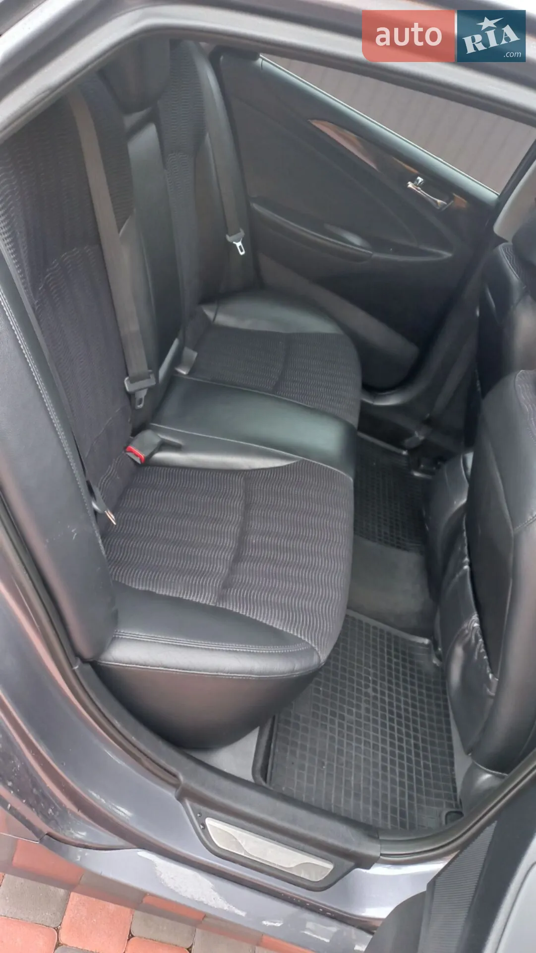 2011 Hyundai Sonata - мініатюра 8