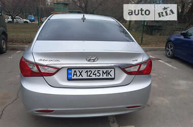 Hyundai Sonata 2012