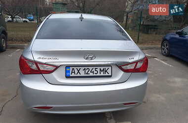 Hyundai Sonata 2012