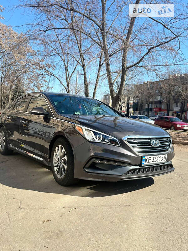 Седан Hyundai Sonata 2015 в Кривом Роге