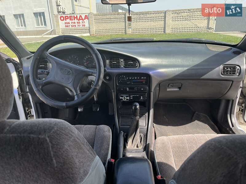 Седан Hyundai Sonata 1995 в Днепре