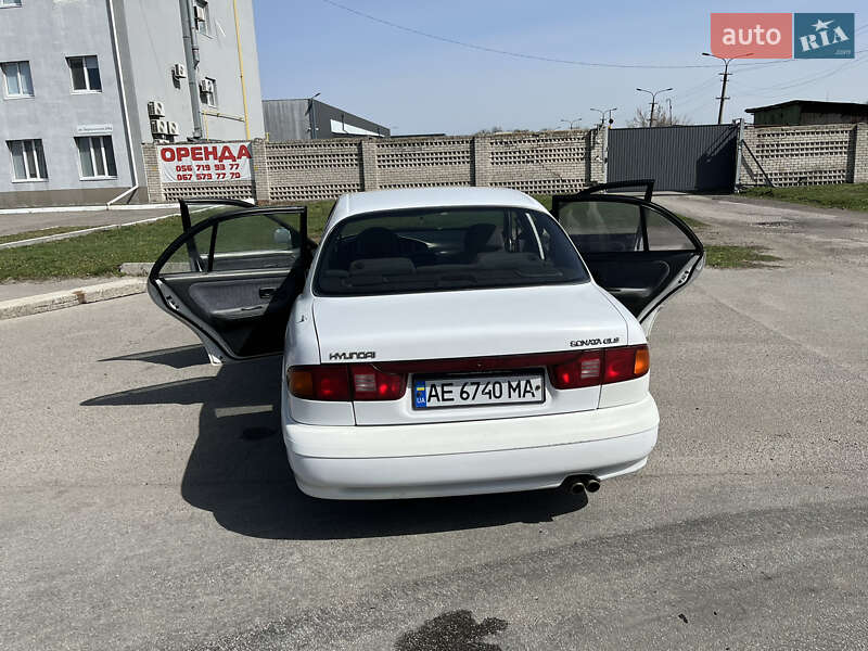 Седан Hyundai Sonata 1995 в Днепре
