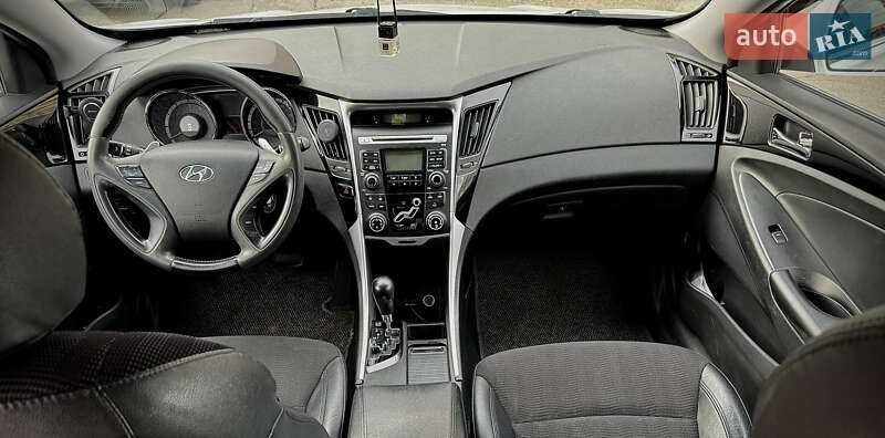 Седан Hyundai Sonata 2010 в Киеве