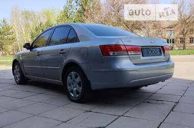 Седан Hyundai Sonata 2009 в Обухове