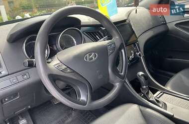 Седан Hyundai Sonata 2012 в 
