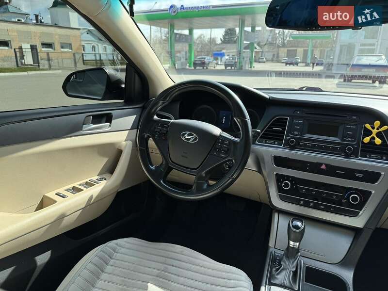 Седан Hyundai Sonata 2015 в Лубнах