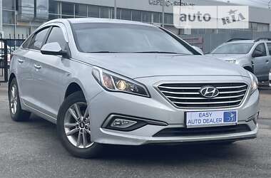 Седан Hyundai Sonata 2015 в Киеве