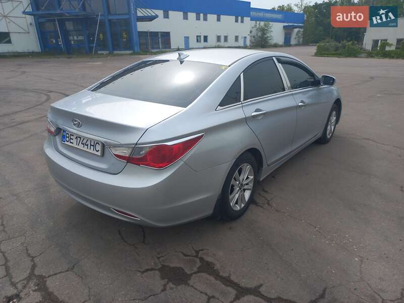 Седан Hyundai Sonata 2012 в Николаеве