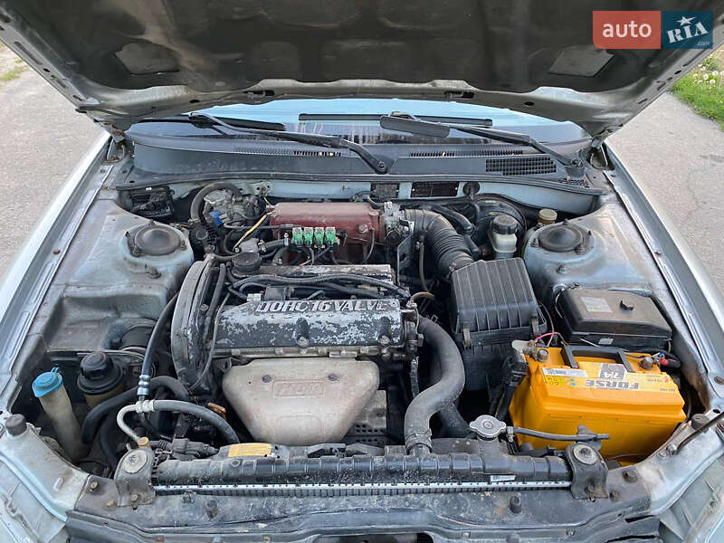 Седан Hyundai Sonata 2001 в Днепре
