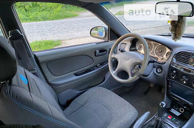 Седан Hyundai Sonata 2001 в Днепре