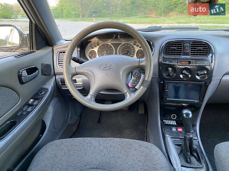 Седан Hyundai Sonata 2001 в Днепре