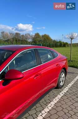 Седан Hyundai Sonata 2020 в Полонному