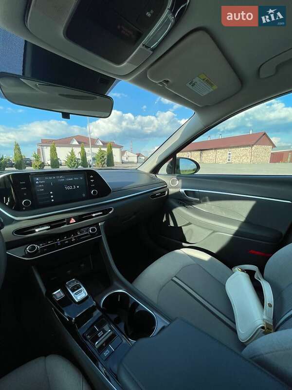 Седан Hyundai Sonata 2020 в Полонному