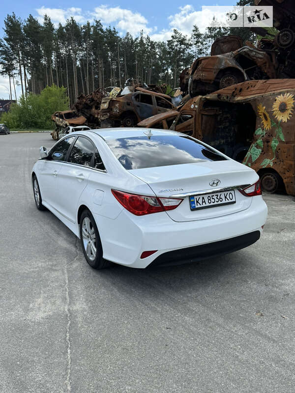 Седан Hyundai Sonata 2014 в Ірпені