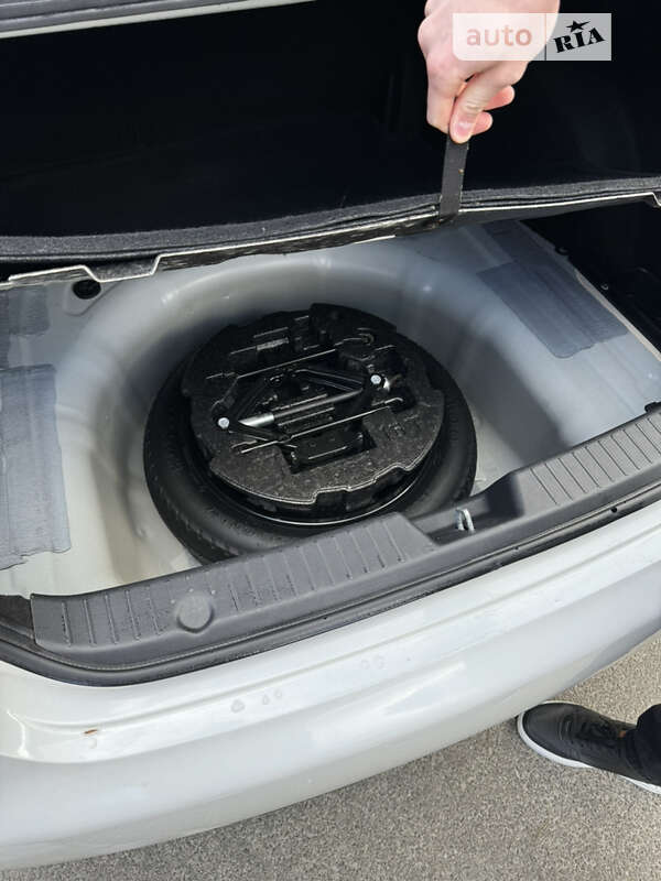 Седан Hyundai Sonata 2014 в Ірпені