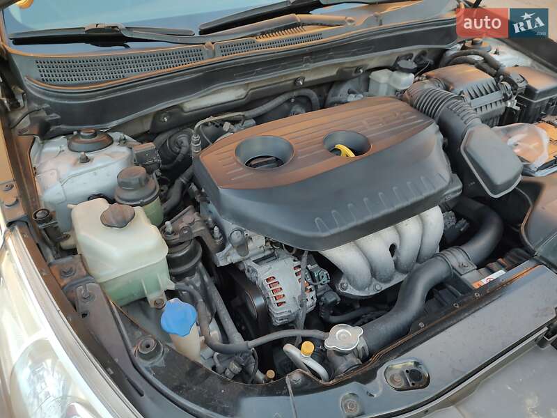 Седан Hyundai Sonata 2012 в Києві