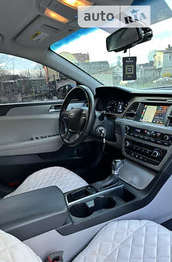Седан Hyundai Sonata 2015 в Долине