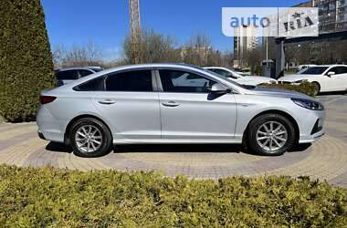 Седан Hyundai Sonata 2018 в Львові