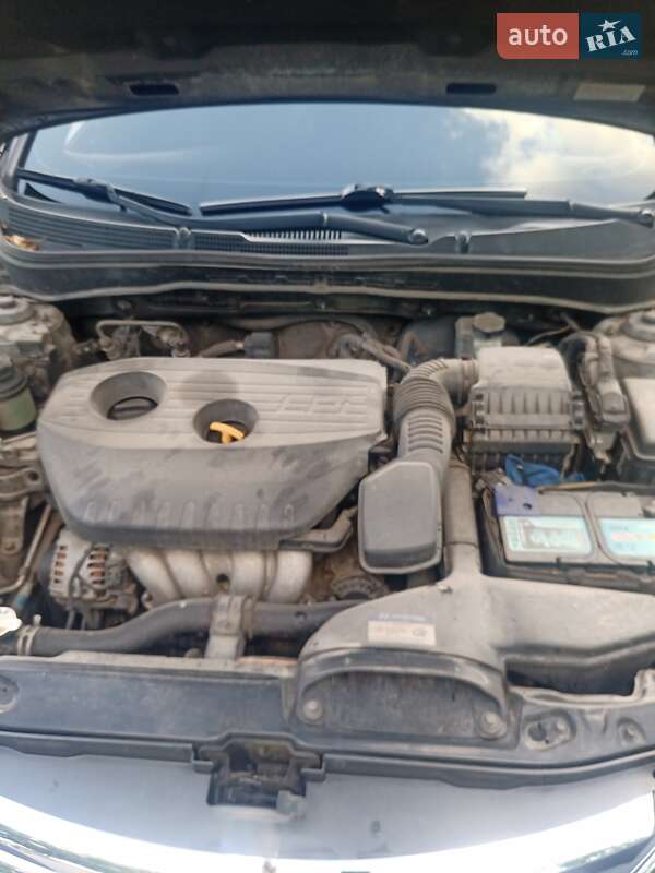 Седан Hyundai Sonata 2012 в Дніпрі