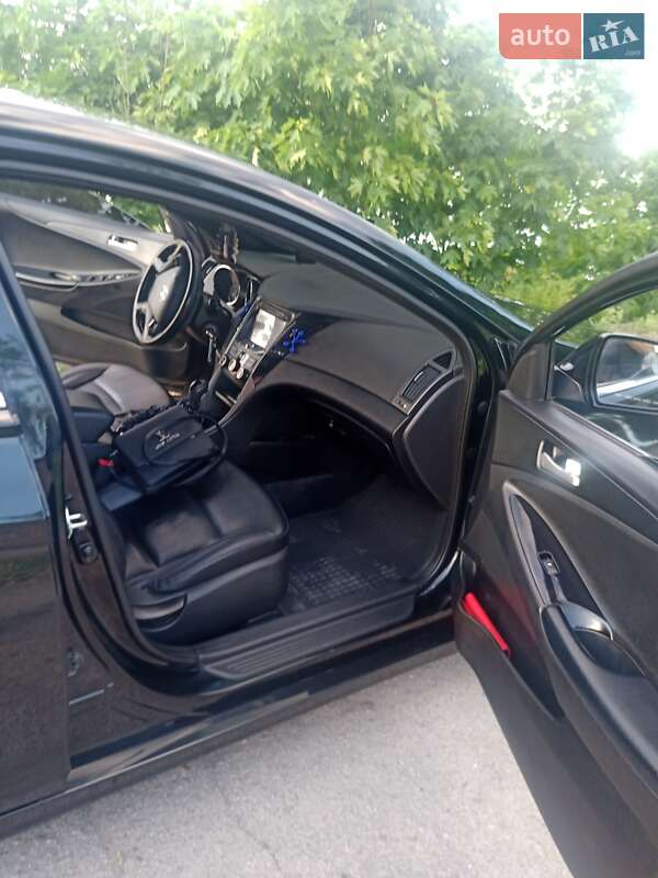 Седан Hyundai Sonata 2012 в Дніпрі
