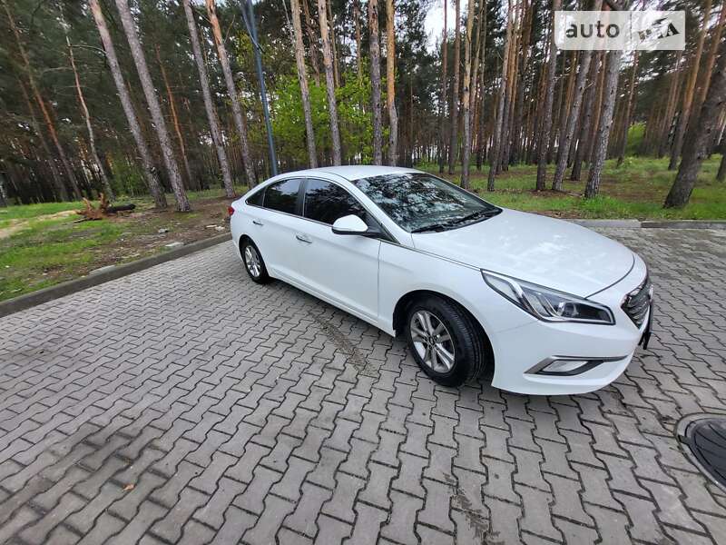 Седан Hyundai Sonata 2016 в Киеве