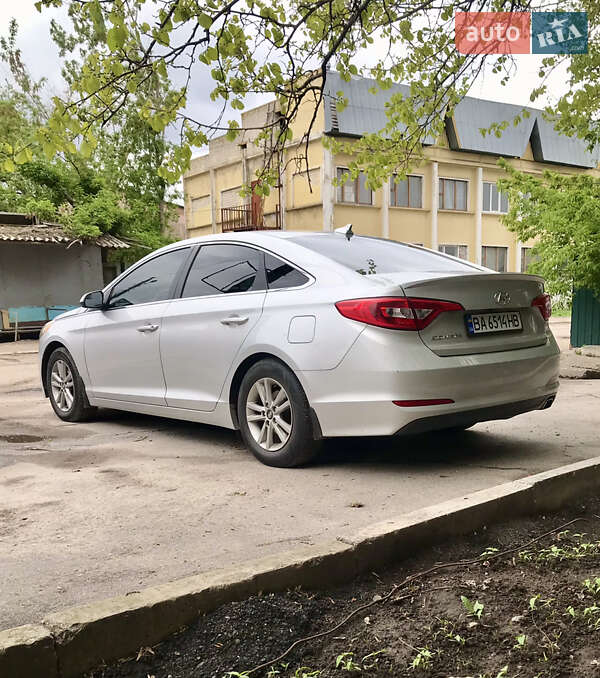 Седан Hyundai Sonata 2015 в Кропивницком
