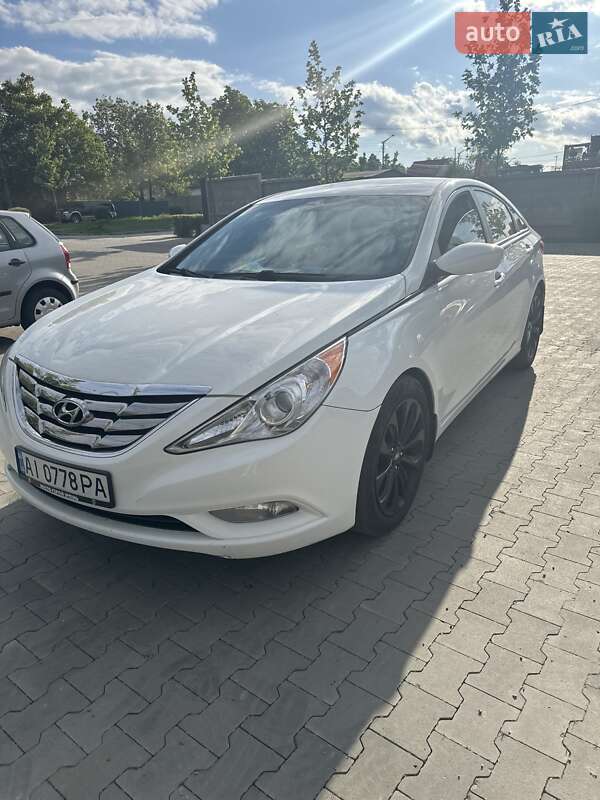 Седан Hyundai Sonata 2012 в Ірпені