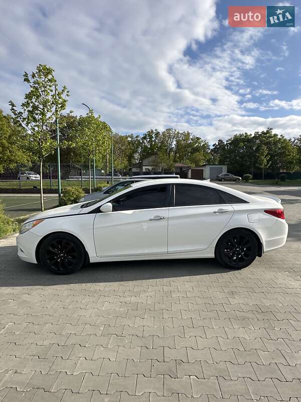 Седан Hyundai Sonata 2012 в Ірпені