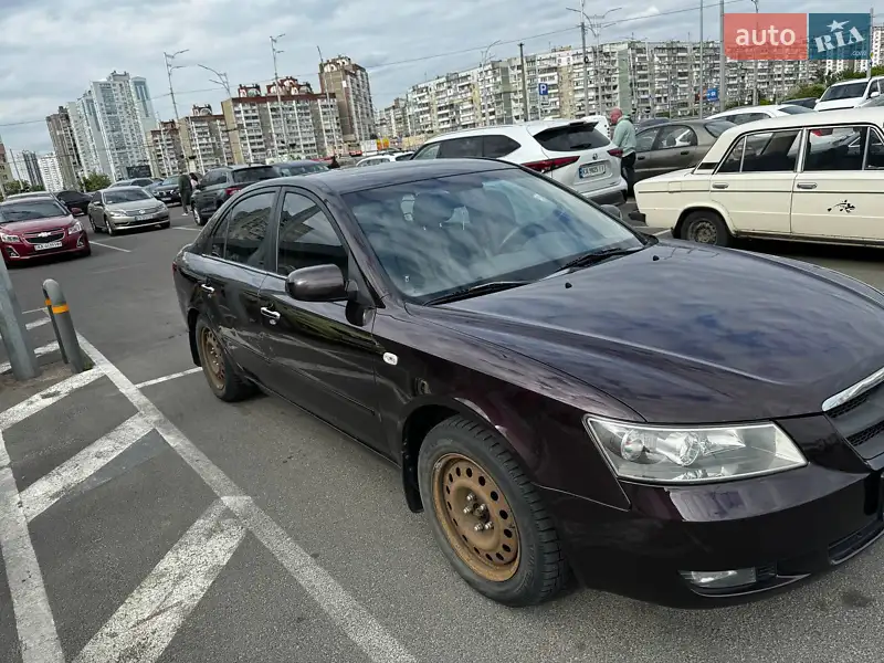 Hyundai Sonata