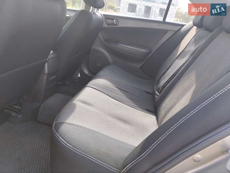 Седан Hyundai Sonata 2008 в Измаиле