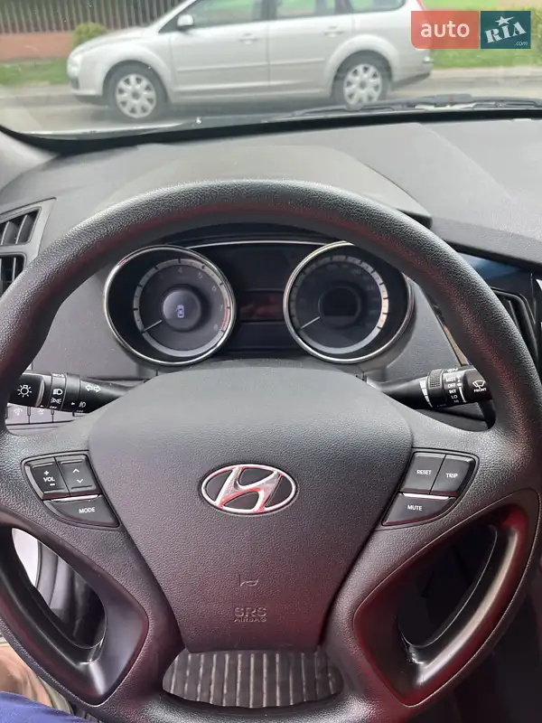Hyundai Sonata 2015 VIN KMHEC41LBGA682269 фото оголошення 15 з 57
