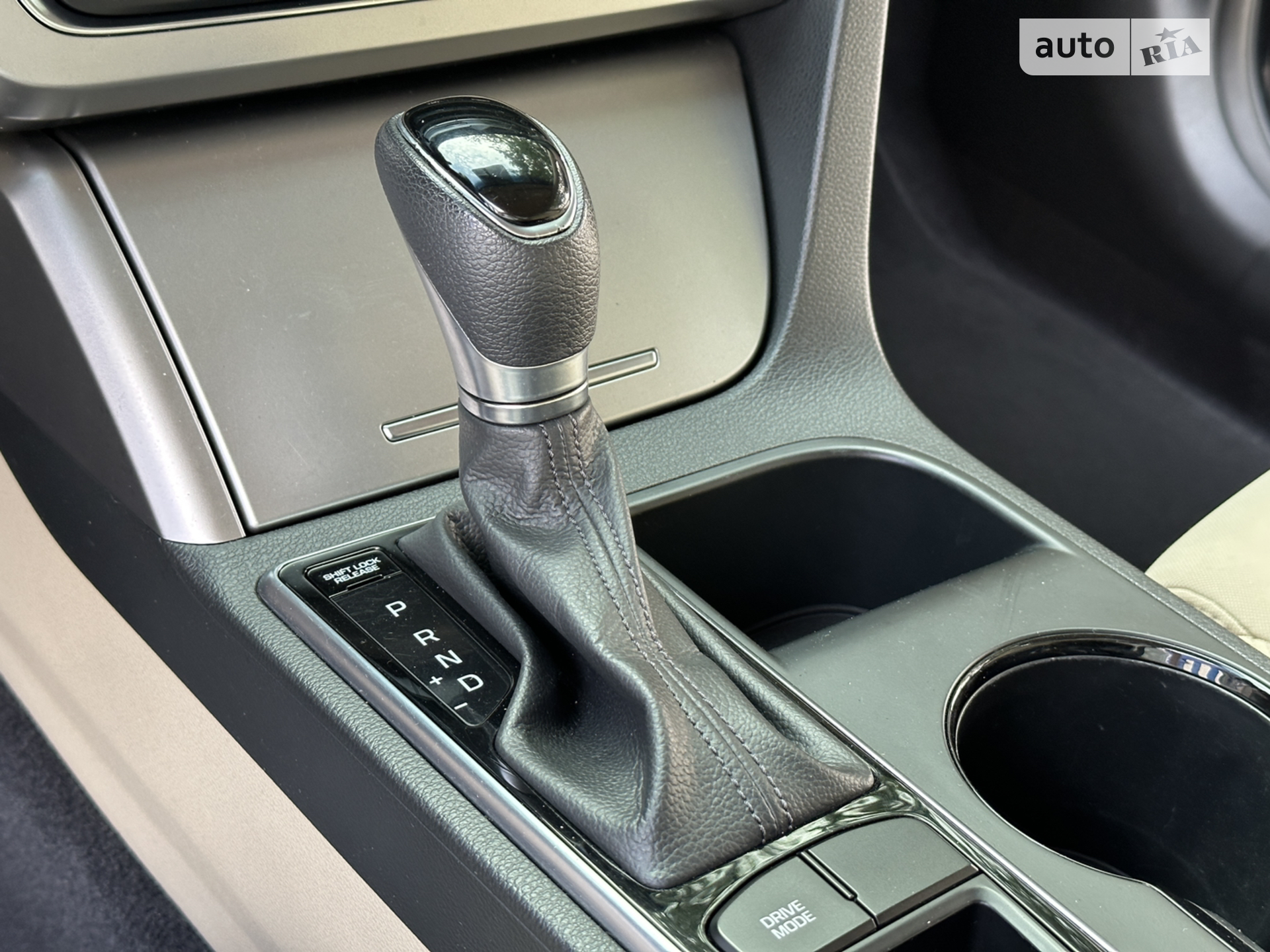 2015 Hyundai Sonata - мініатюра 50