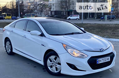 Седан Hyundai Sonata 2013 в Сумах