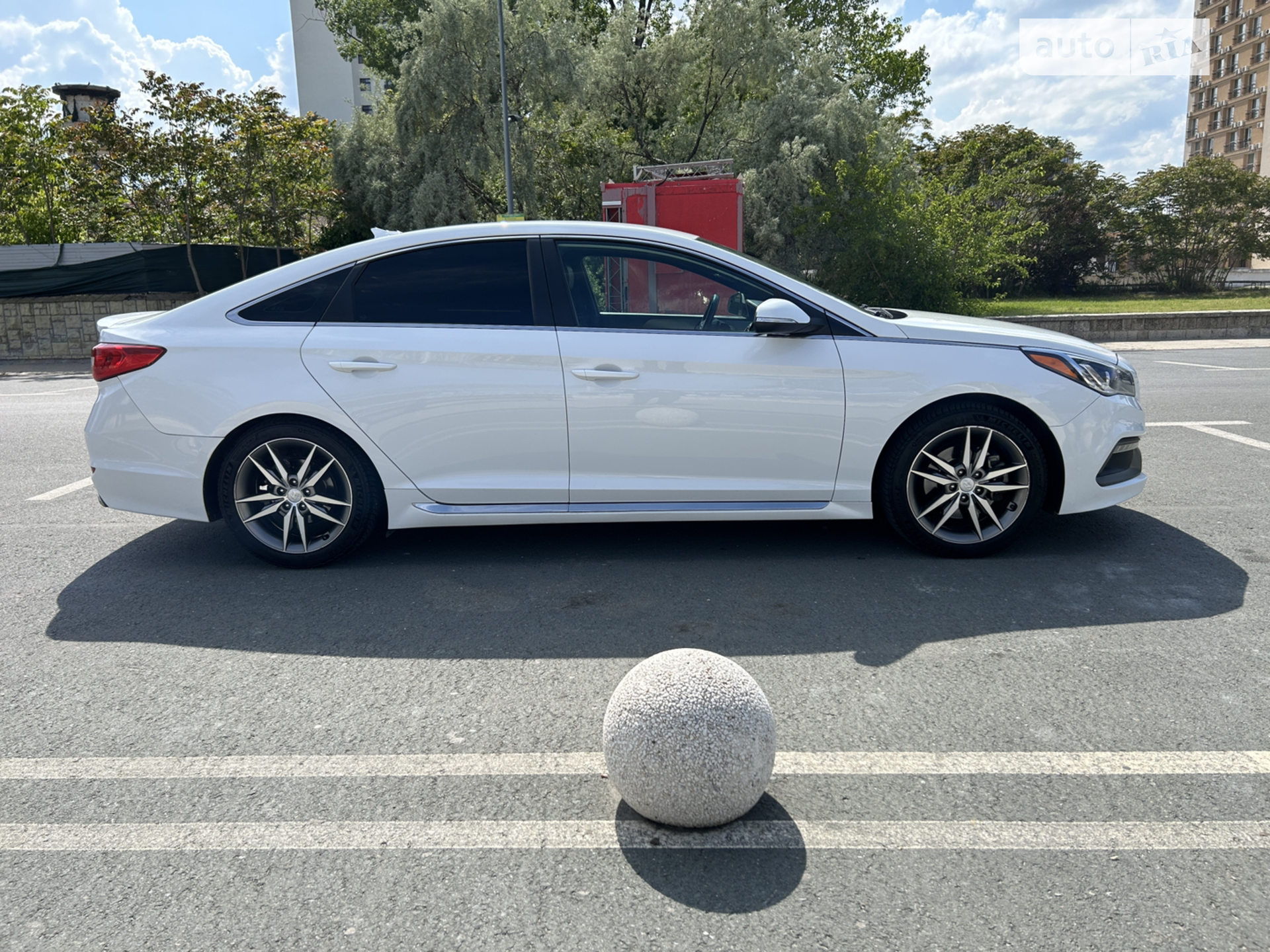 2017 Hyundai Sonata - мініатюра 9