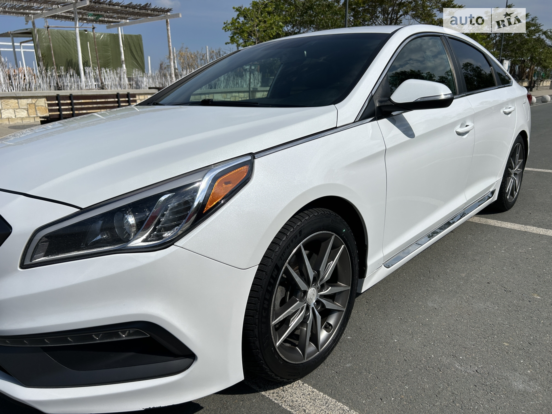 2017 Hyundai Sonata - мініатюра 25