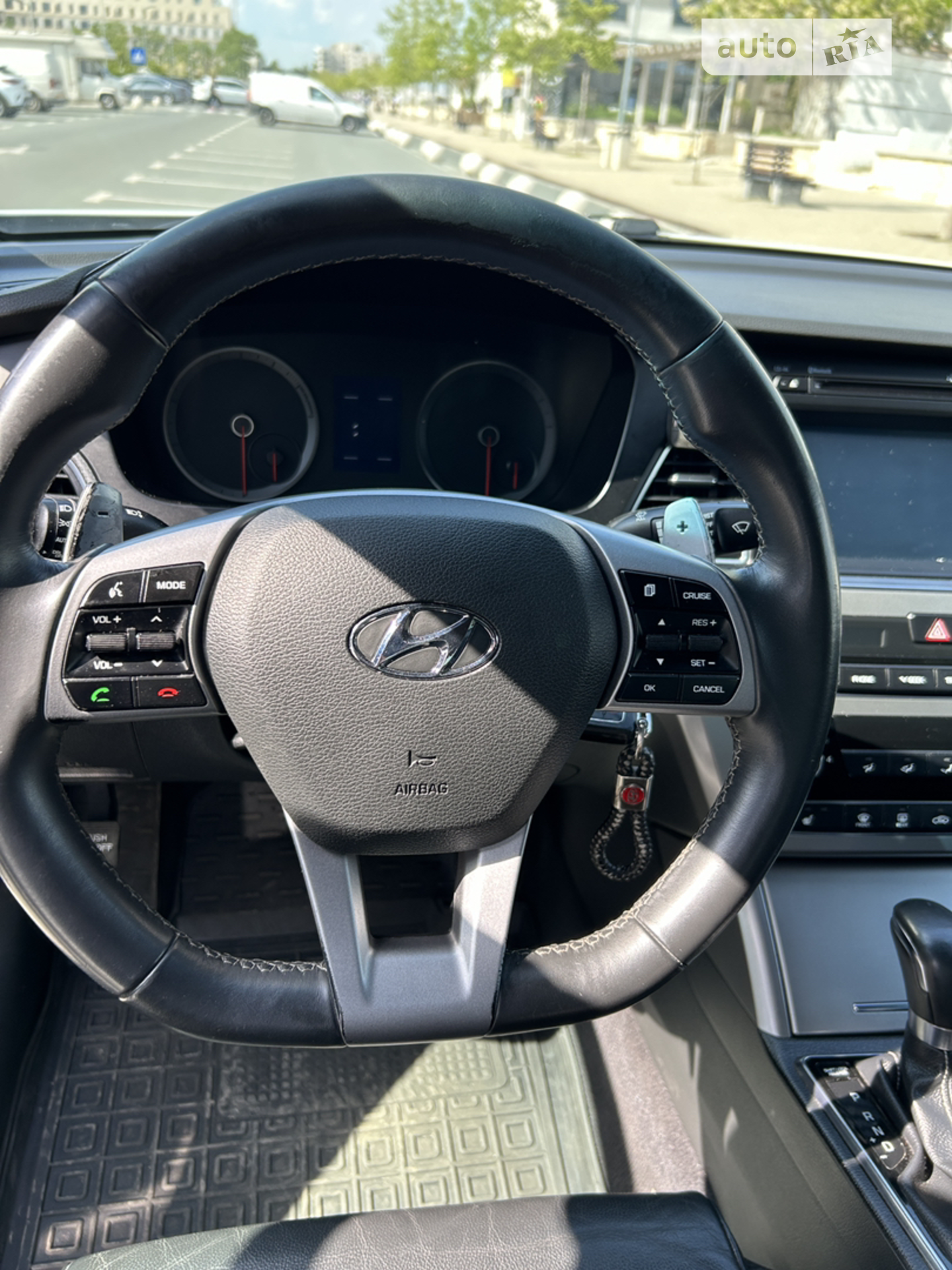 2017 Hyundai Sonata - мініатюра 33