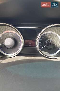Седан Hyundai Sonata 2010 в Сторожинці