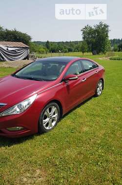 Седан Hyundai Sonata 2010 в Сторожинце