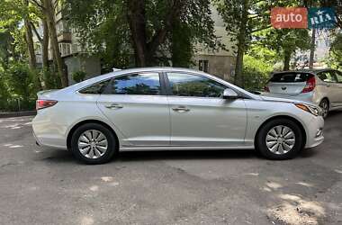 Седан Hyundai Sonata 2016 в 