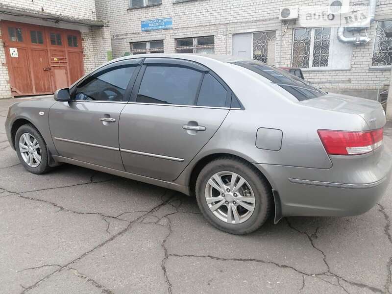 Седан Hyundai Sonata 2009 в Николаеве