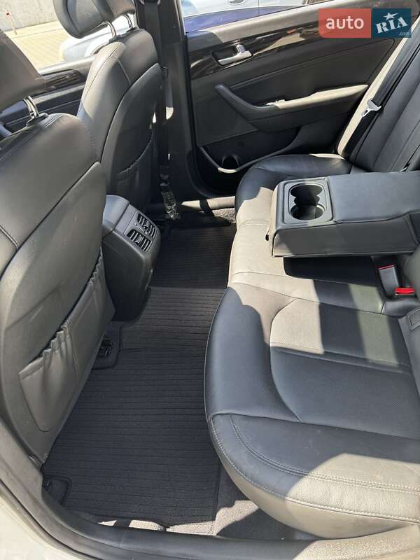 Седан Hyundai Sonata 2015 в Киеве